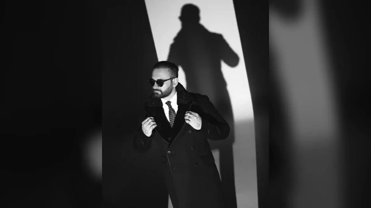 Editorial portrait of Dr. Mubariz Mammadli, plastic surgeon in Bucharest